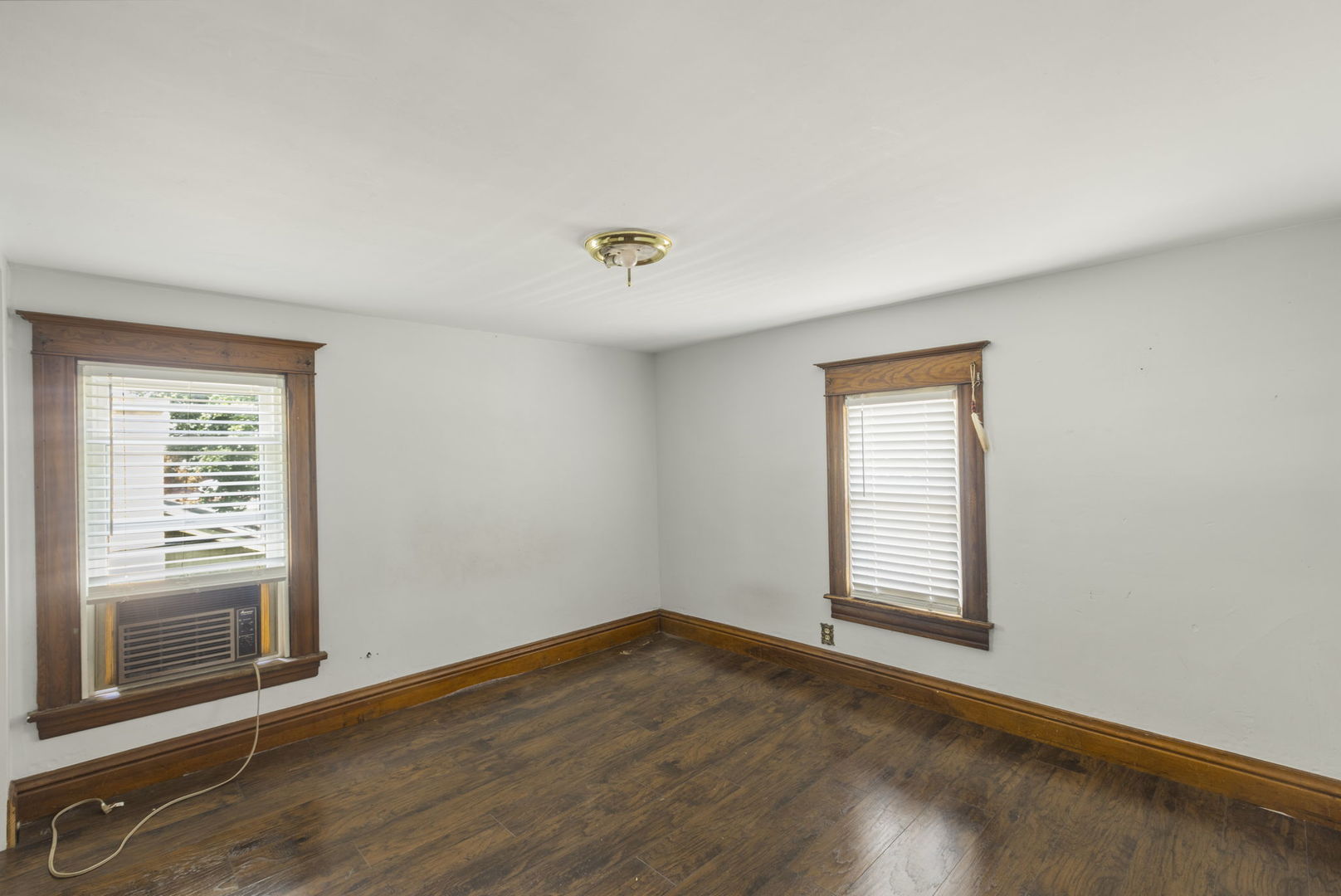 902 Wicker Street Property Photo 14