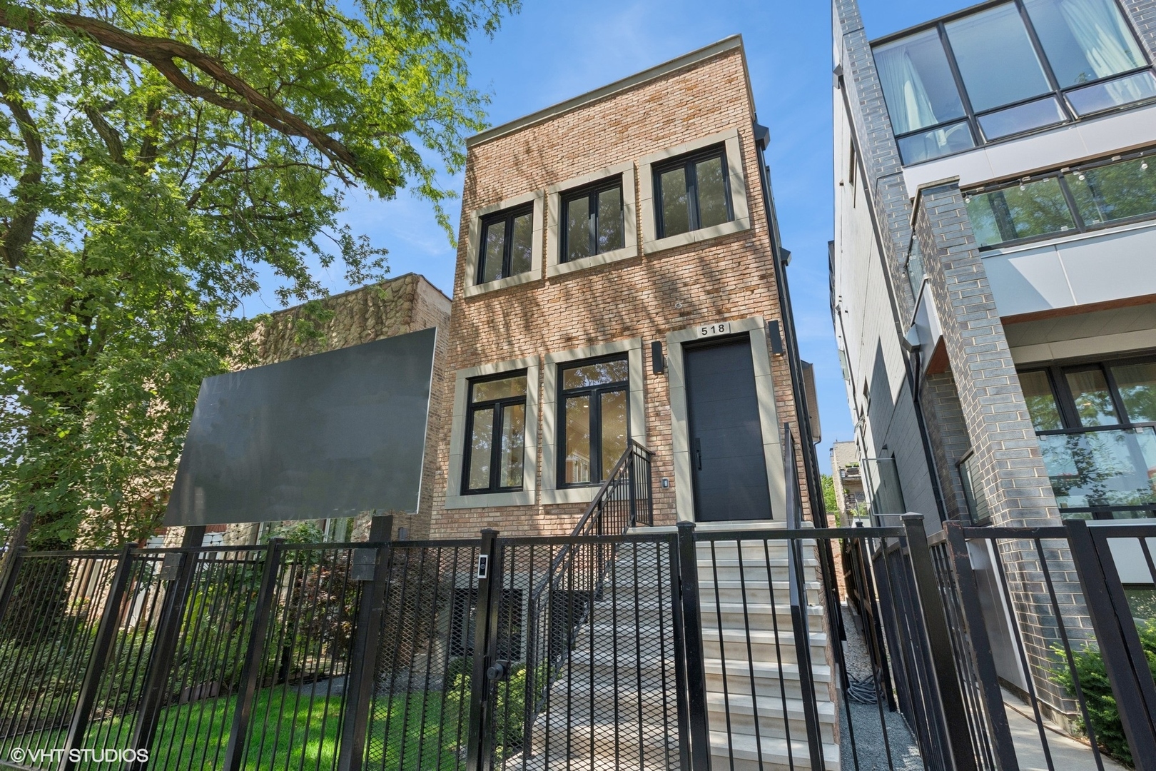 2522 W Huron Street Property Photo 1