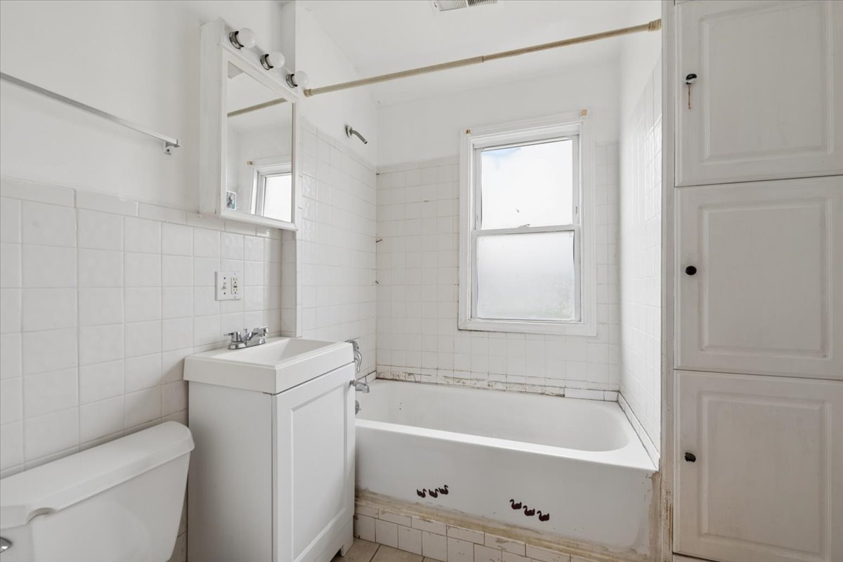 12674080 Property Photo 9