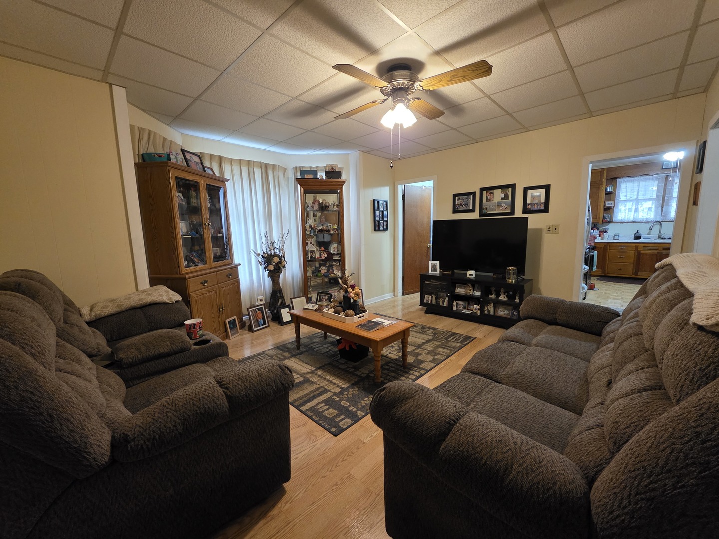 102 N Central Avenue Property Photo 4