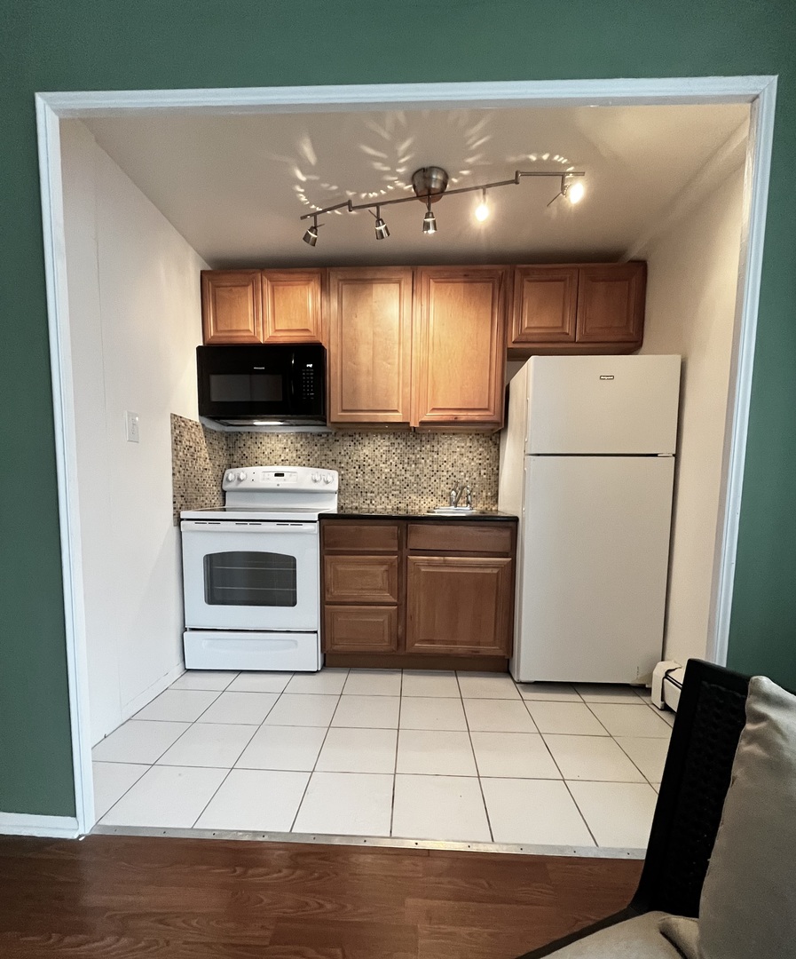 6300 N Sheridan Road 203 Property Photo 4