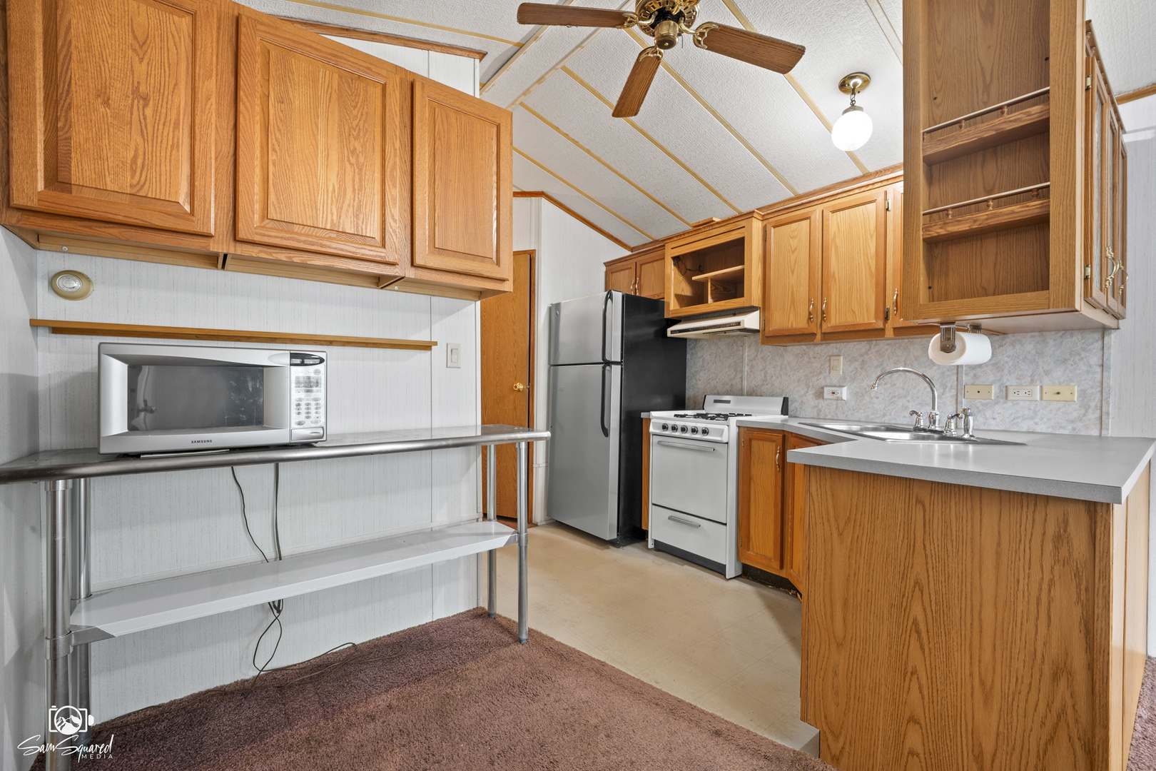 46 Lakeshore Drive Property Photo 5