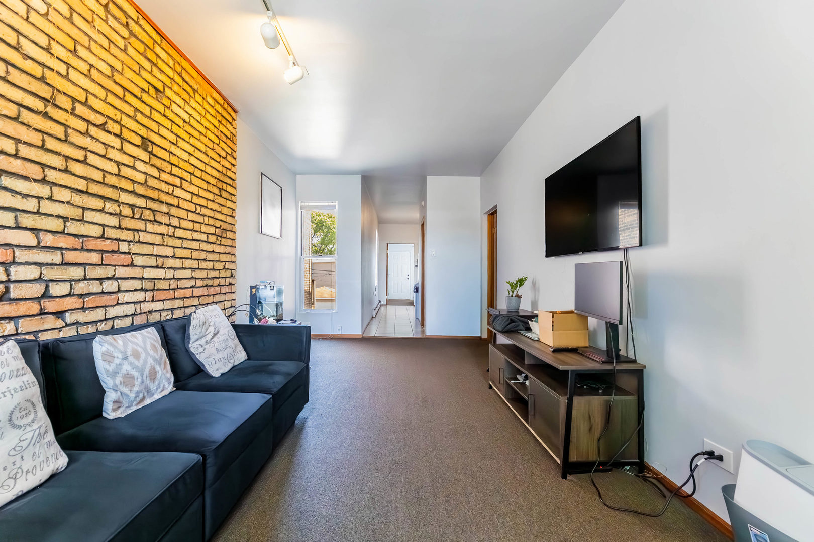 3625 S Emerald Avenue 2 Property Photo 3