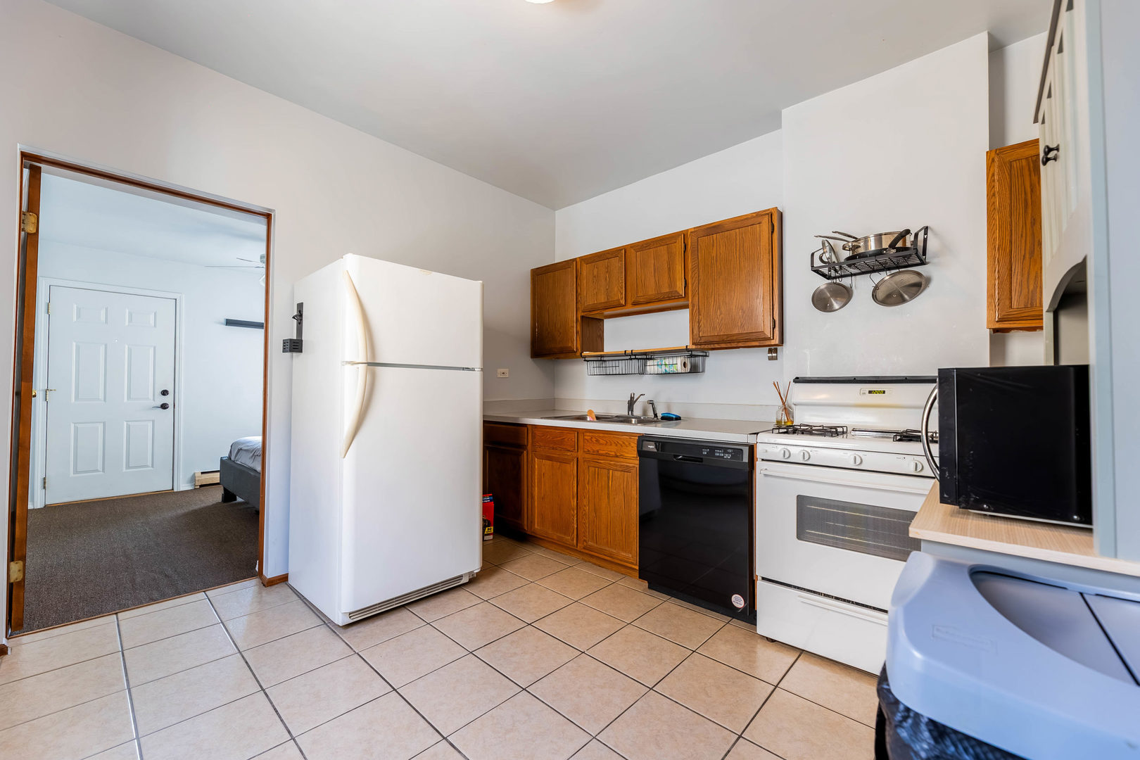 3625 S Emerald Avenue 2 Property Photo 5