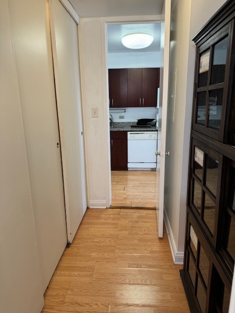 601 E 32nd Street 203 Property Photo 13
