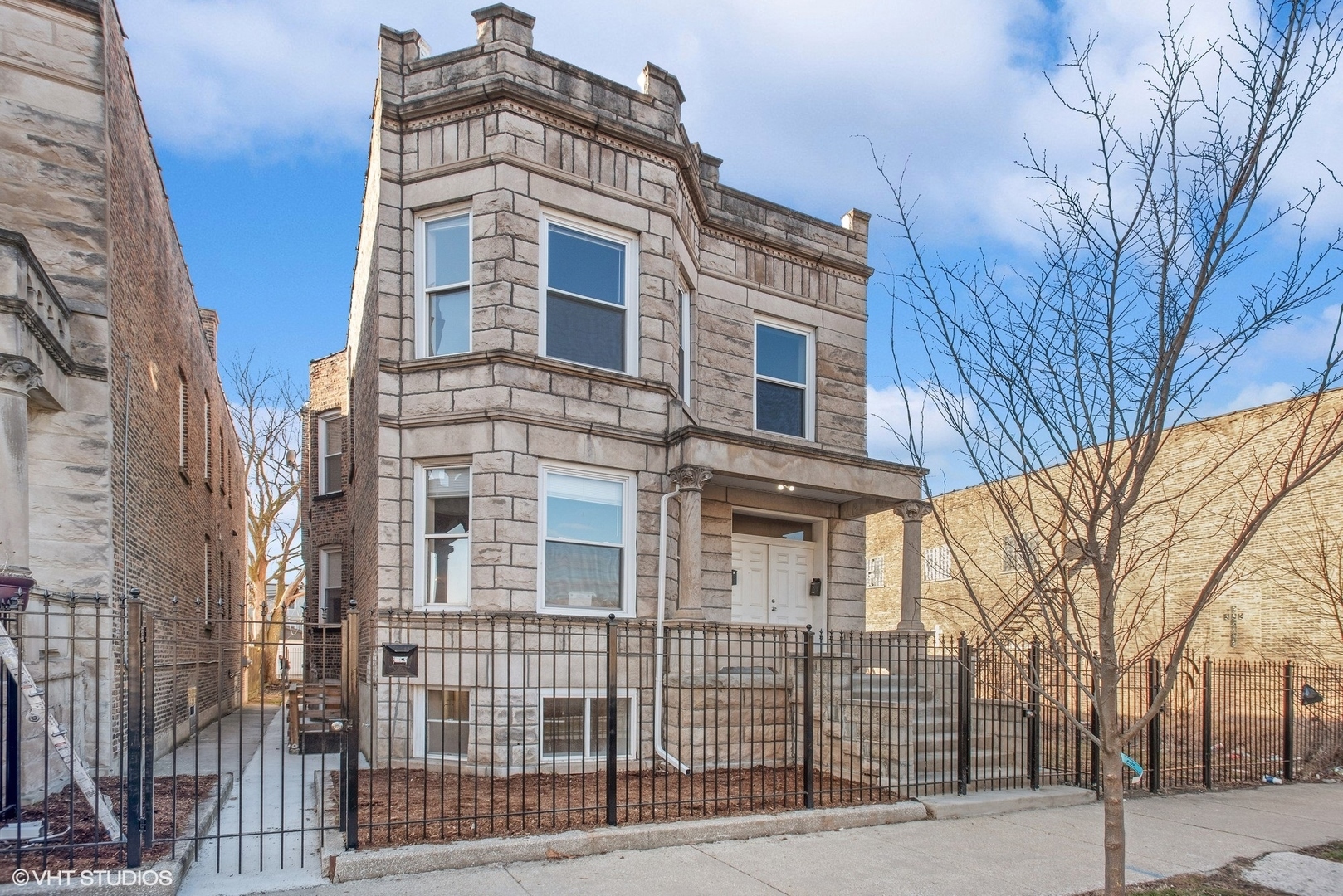 1510 S Drake Avenue Property Photo 1