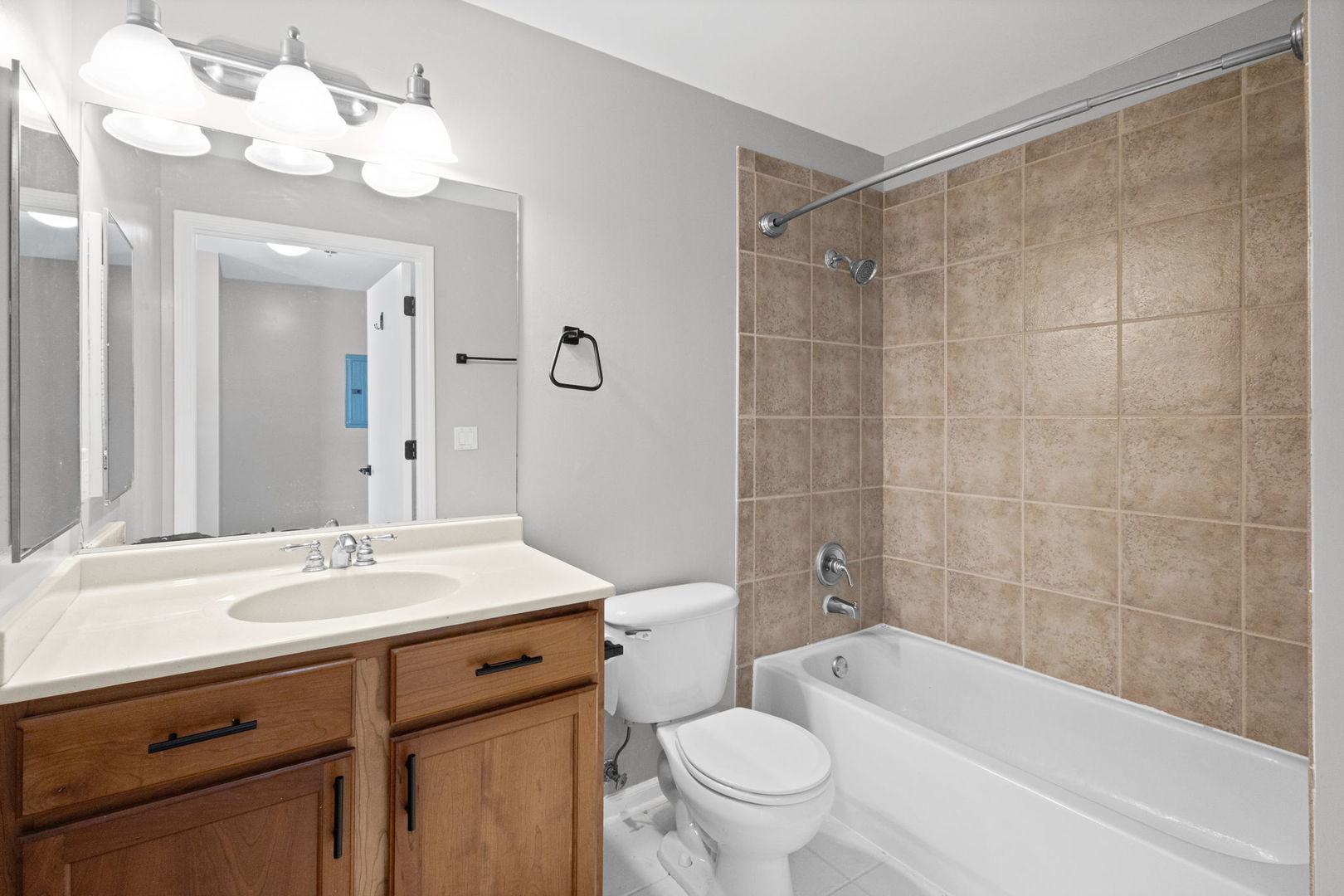 100 N Hermitage Avenue 908 Property Photo 15