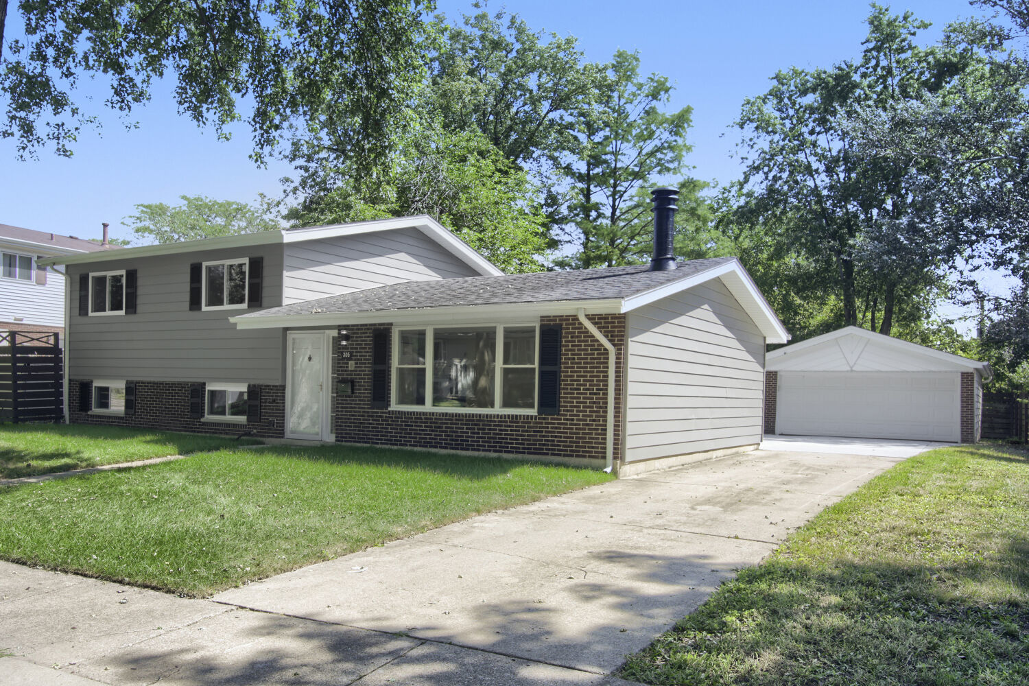 305 Jackson Street Property Photo 1