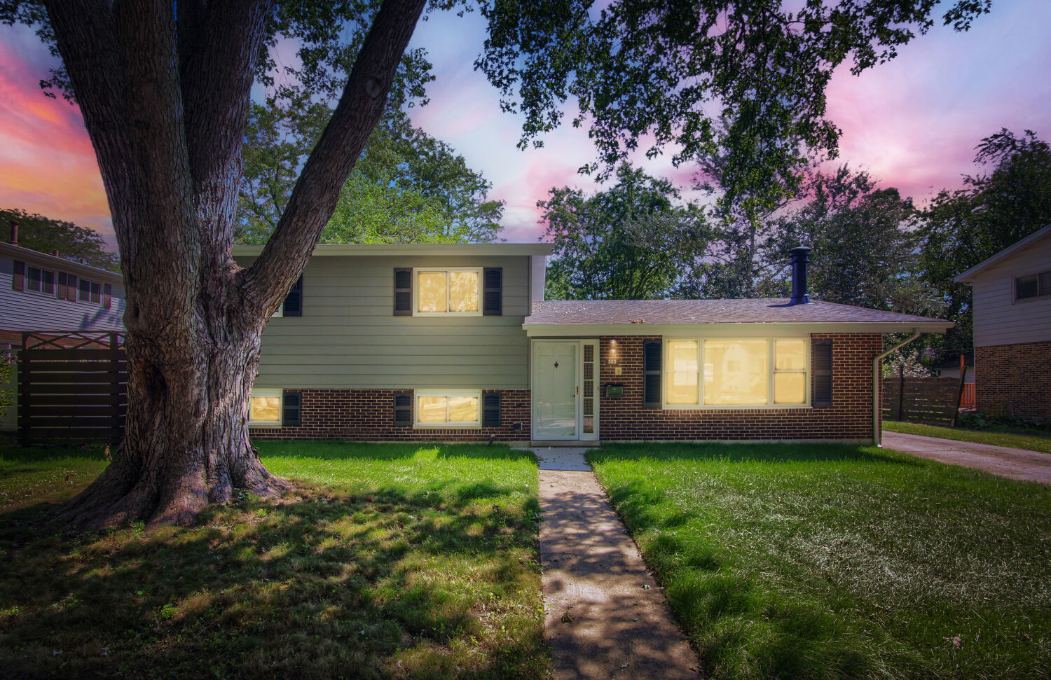 305 Jackson Street Property Photo 3