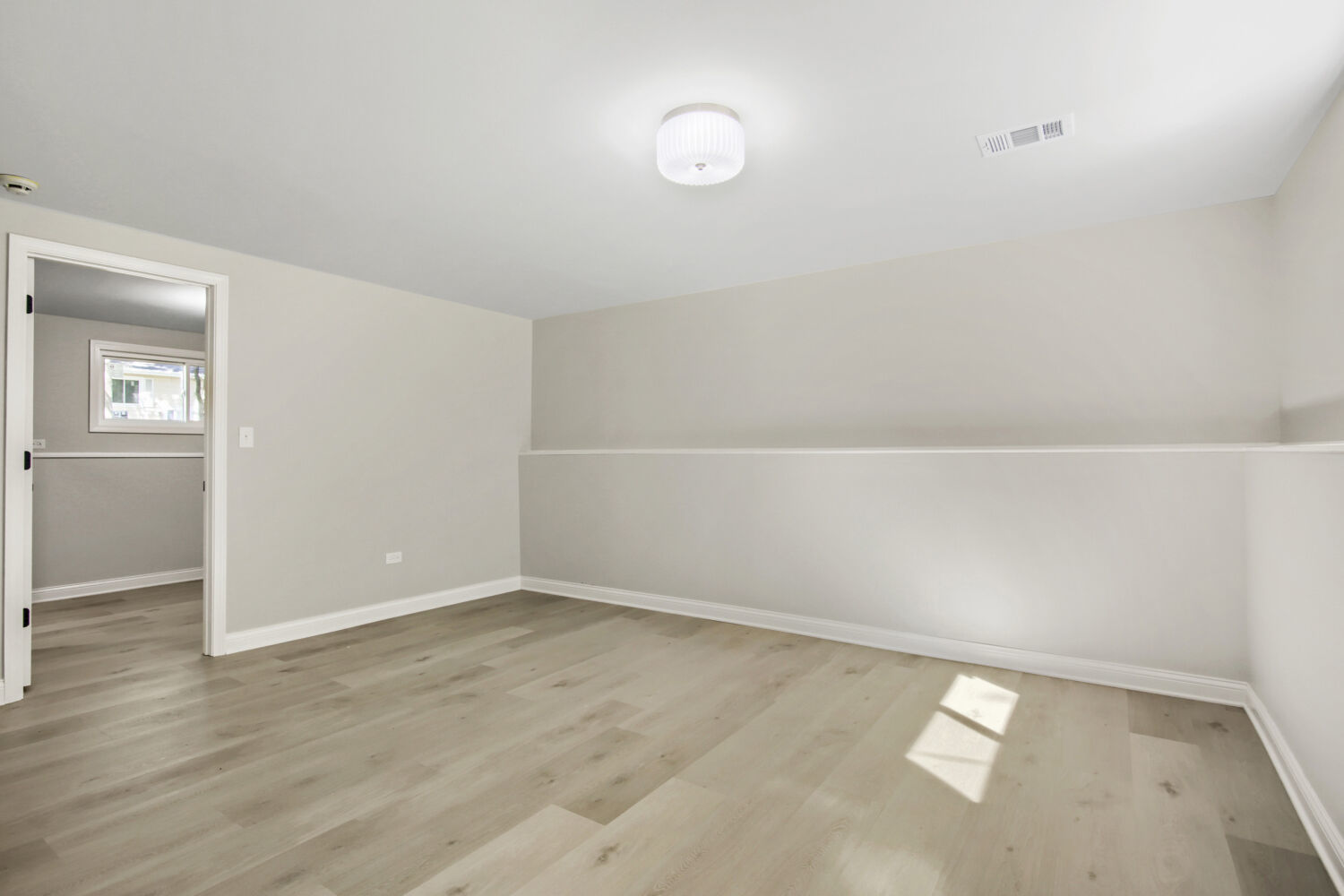 305 Jackson Street Property Photo 17