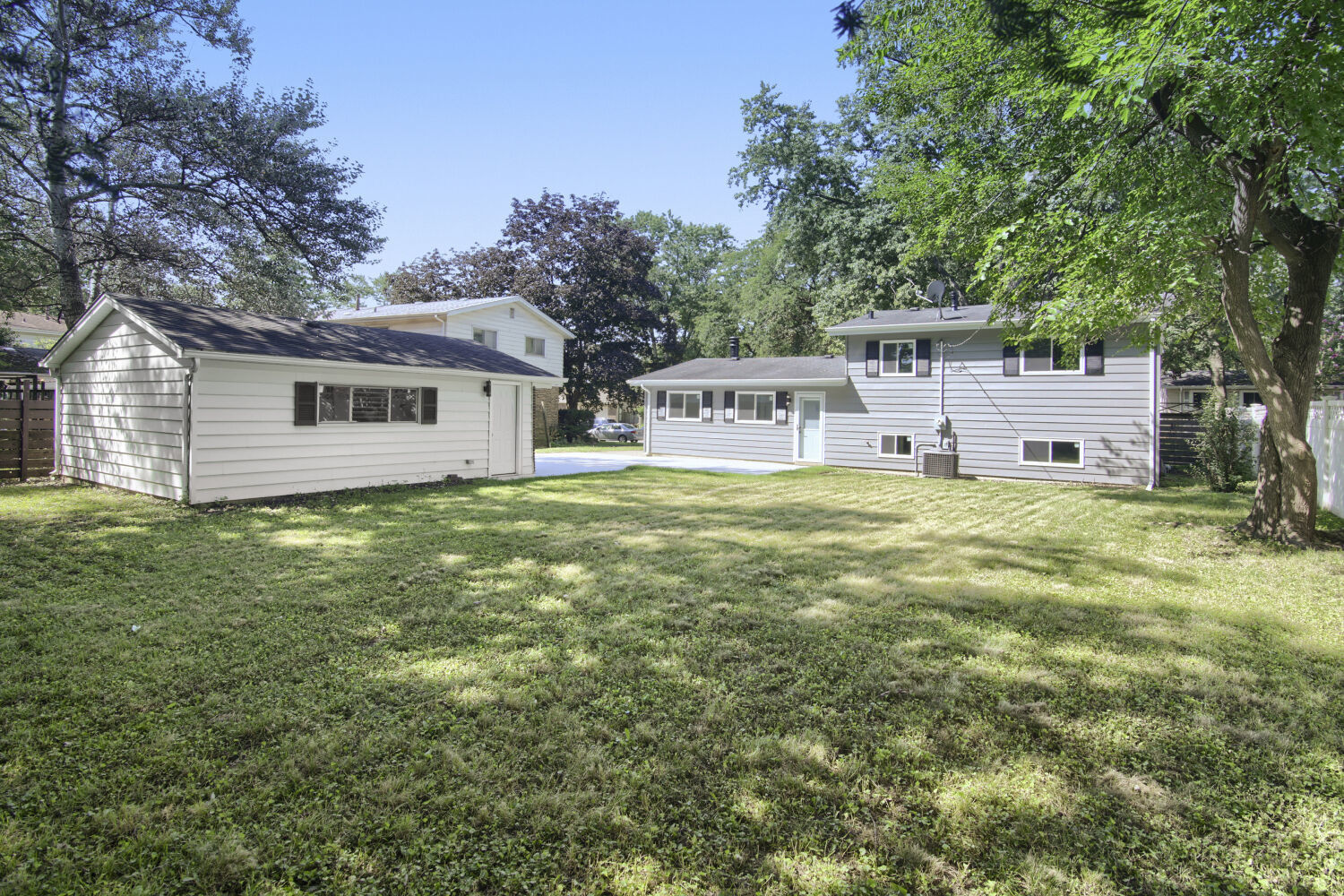 305 Jackson Street Property Photo 22