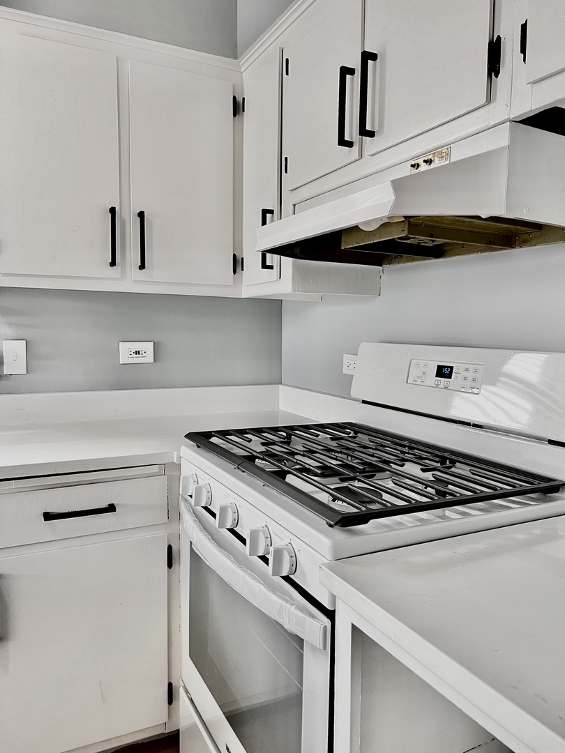 5217 W 87th Street 2 Property Photo 5