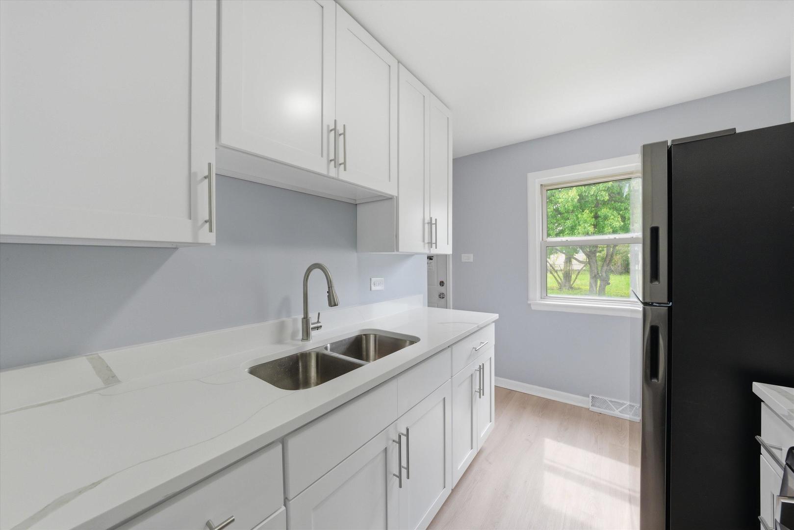 14018 S Finley Avenue Property Photo 12