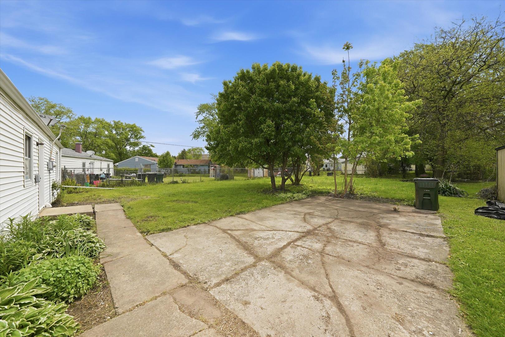 14018 S Finley Avenue Property Photo 22