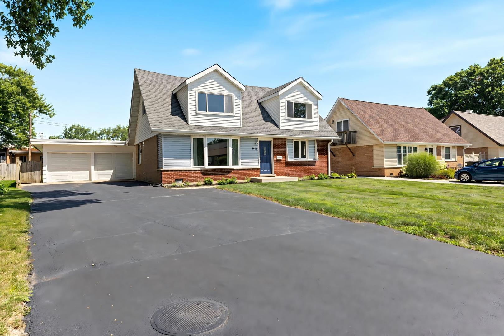 5446 Highland Court Property Photo 2