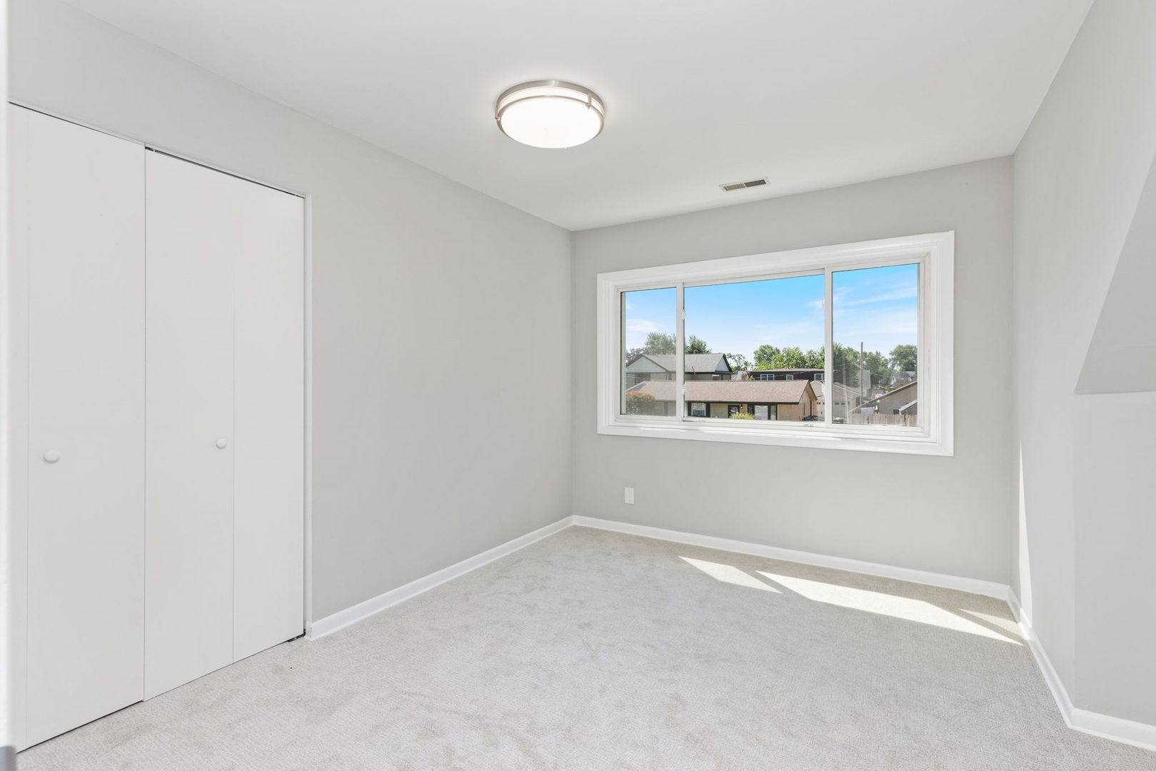 5446 Highland Court Property Photo 16