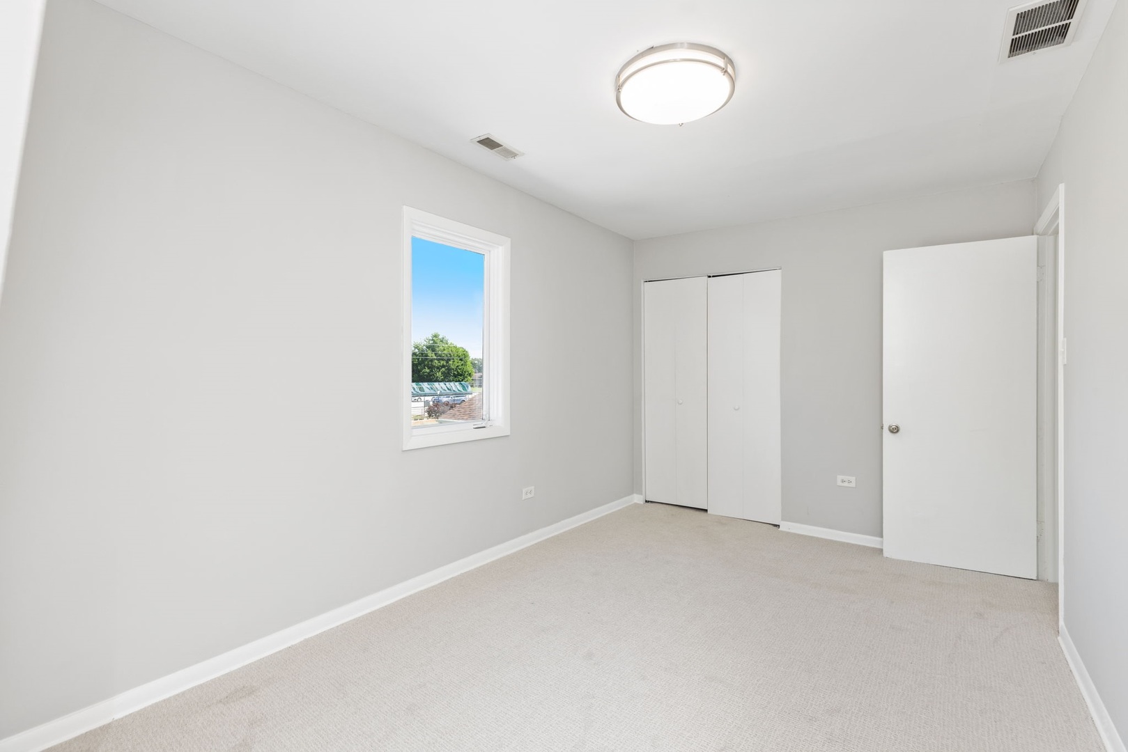 5446 Highland Court Property Photo 18