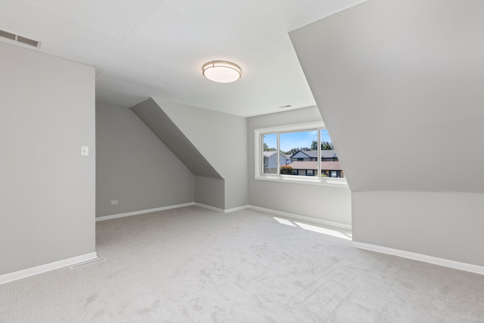 5446 Highland Court Property Photo 19
