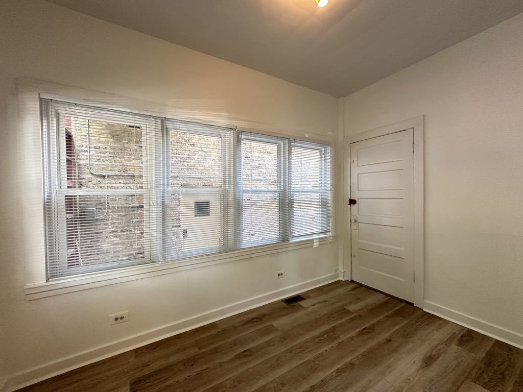 3559 N Ashland Avenue 1r Property Photo 11