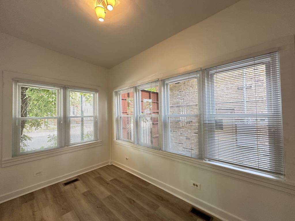 3559 N Ashland Avenue 1r Property Photo 14