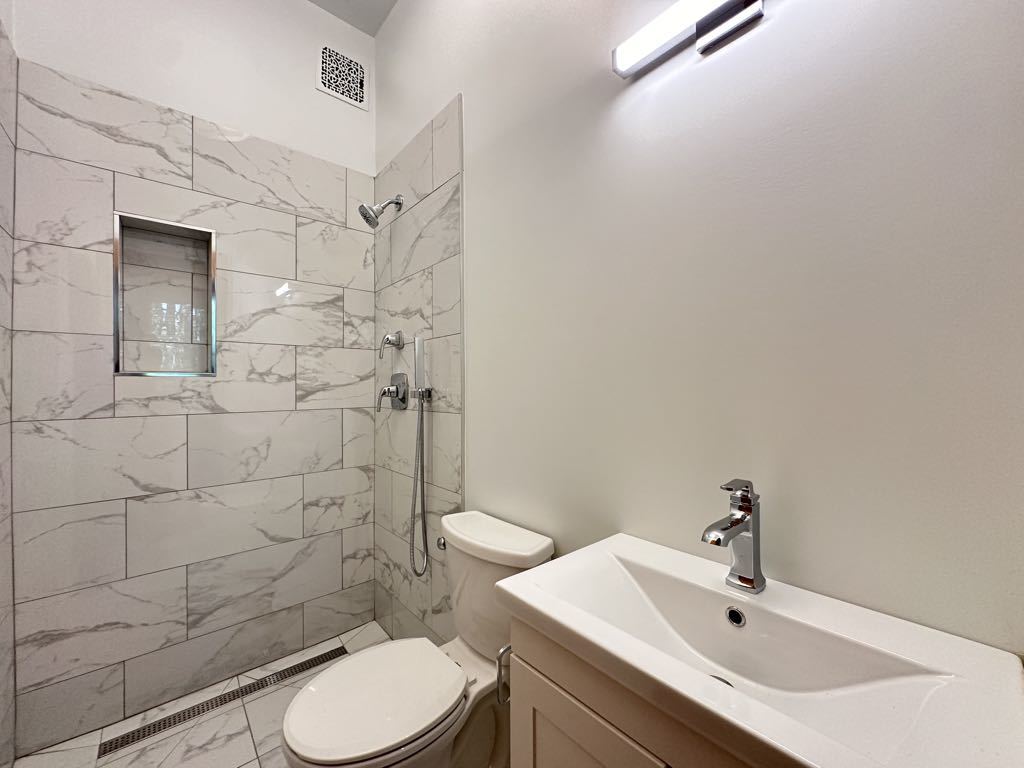 3559 N Ashland Avenue 1r Property Photo 20