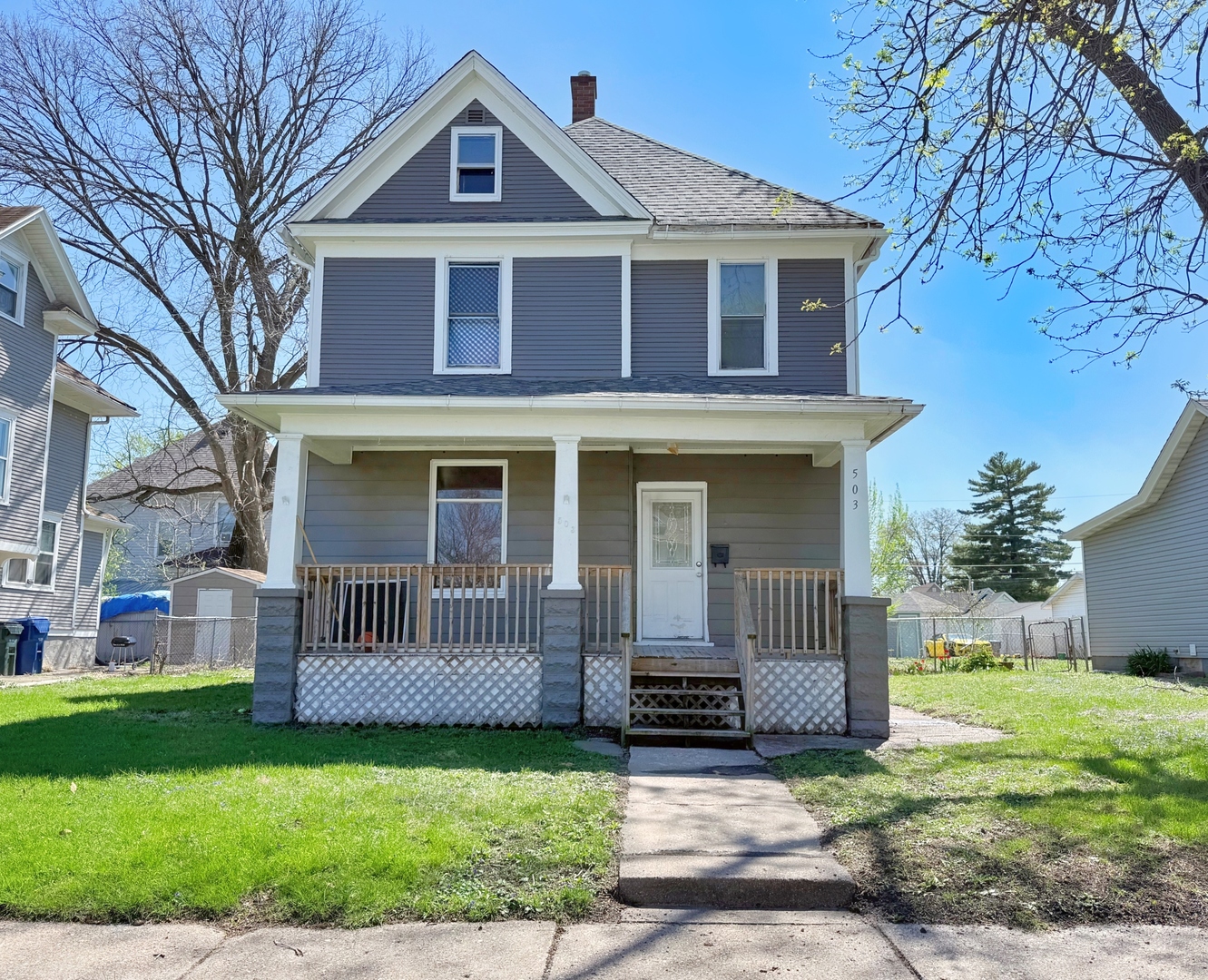 503 W 17th Street Property Photo 1