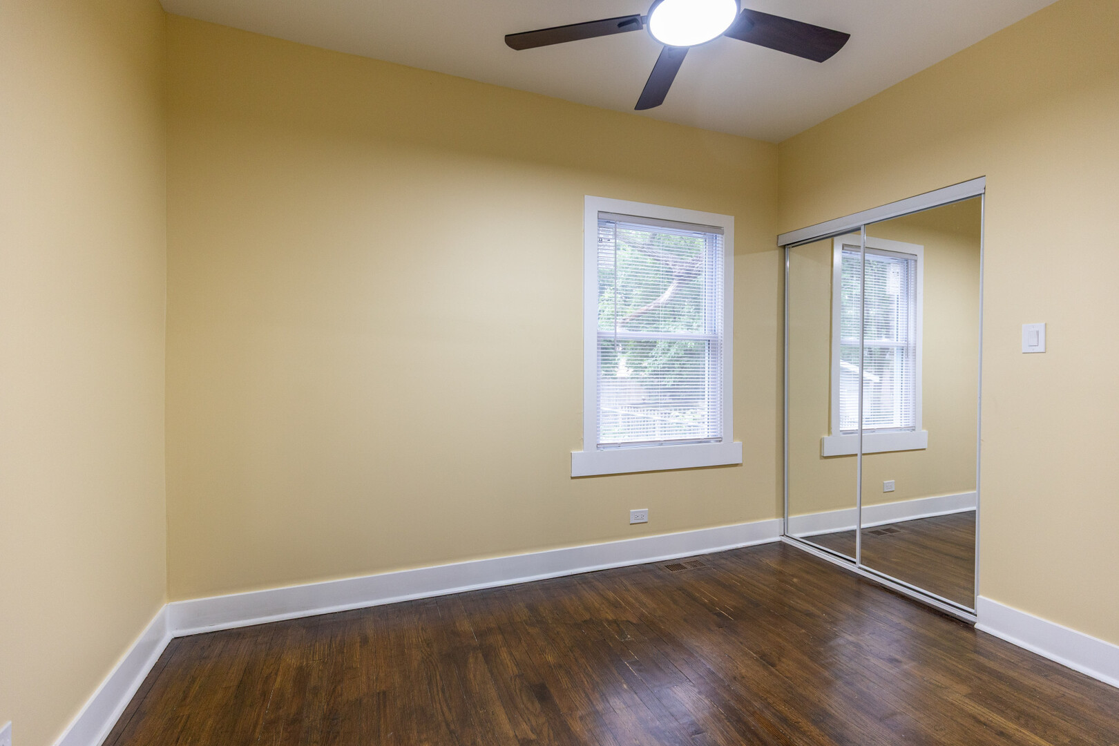 7518 S Union Avenue Property Photo 8