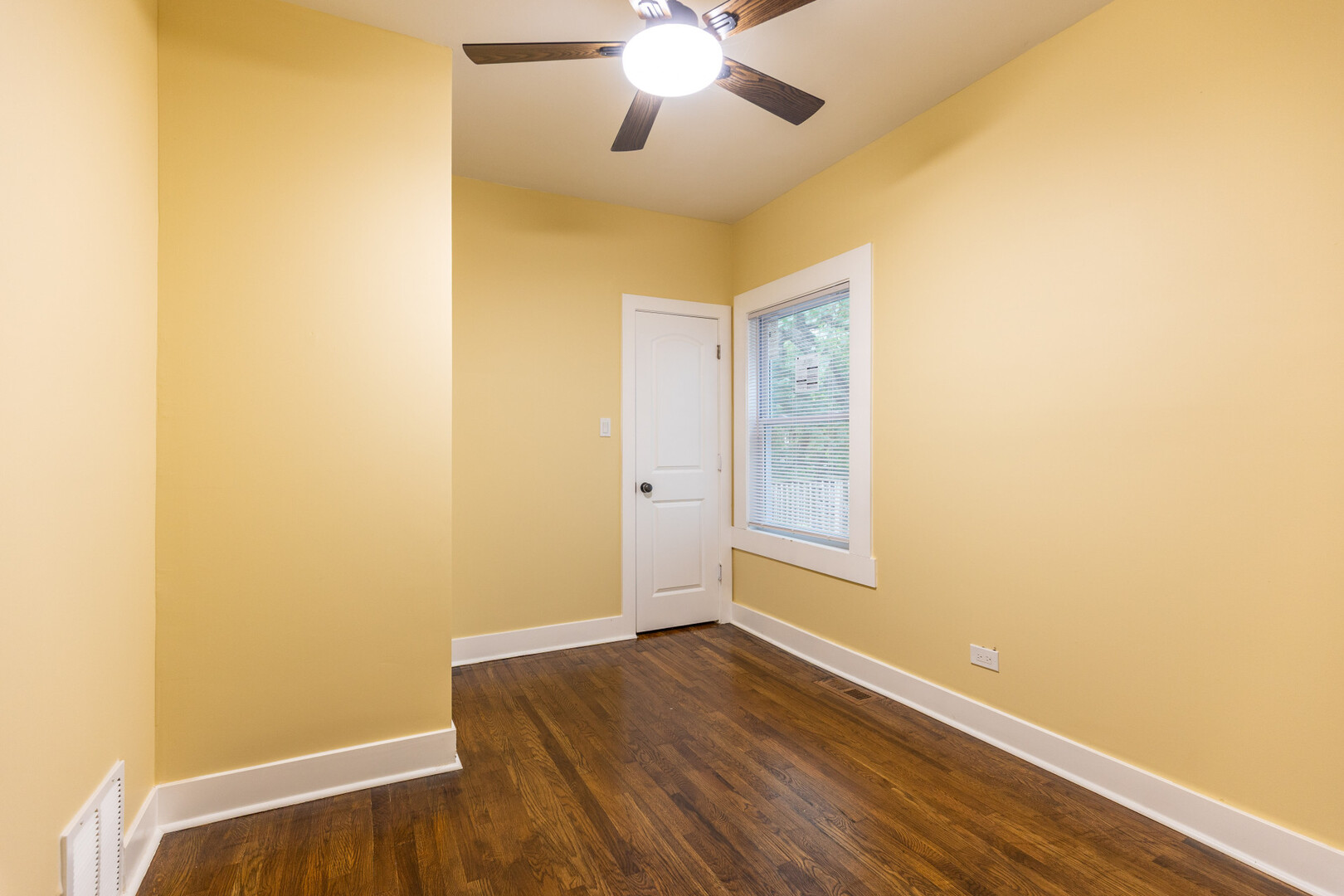 7518 S Union Avenue Property Photo 11