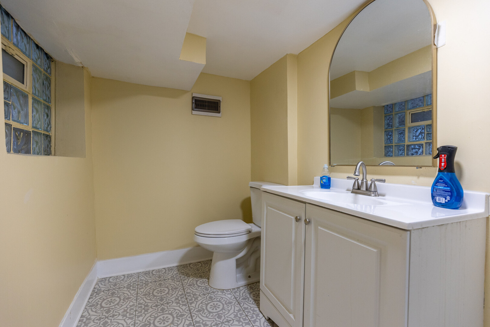 7518 S Union Avenue Property Photo 14