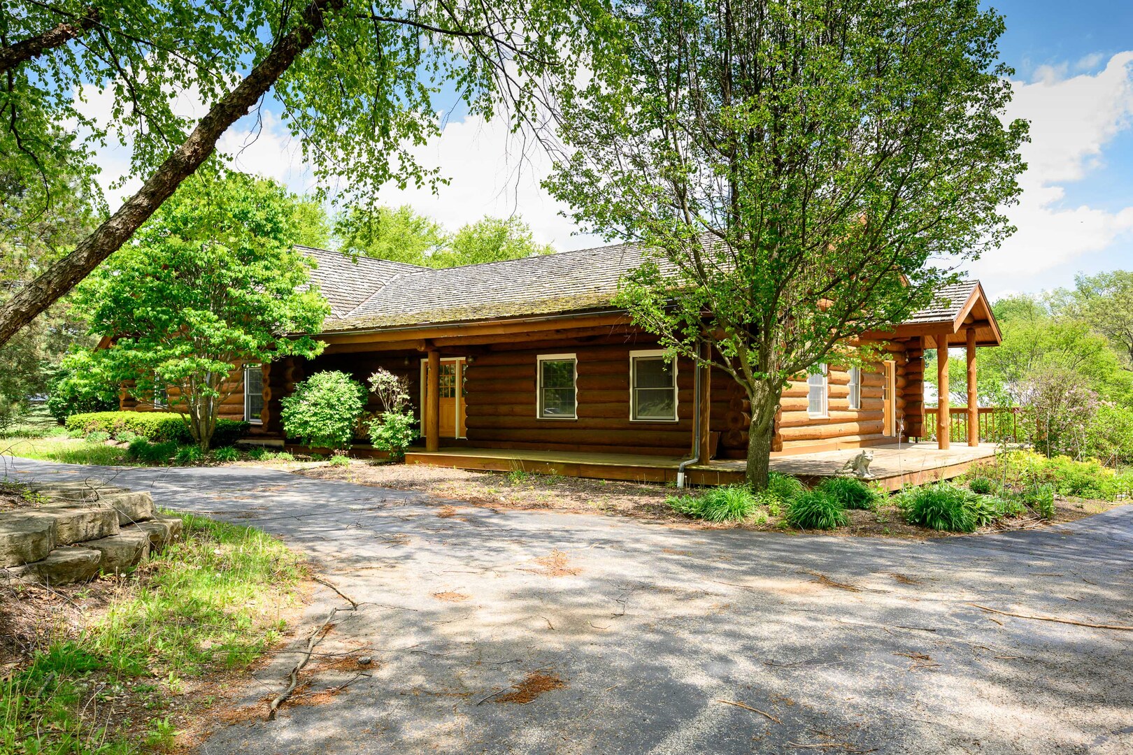 4418 Richmond Road Property Photo 3