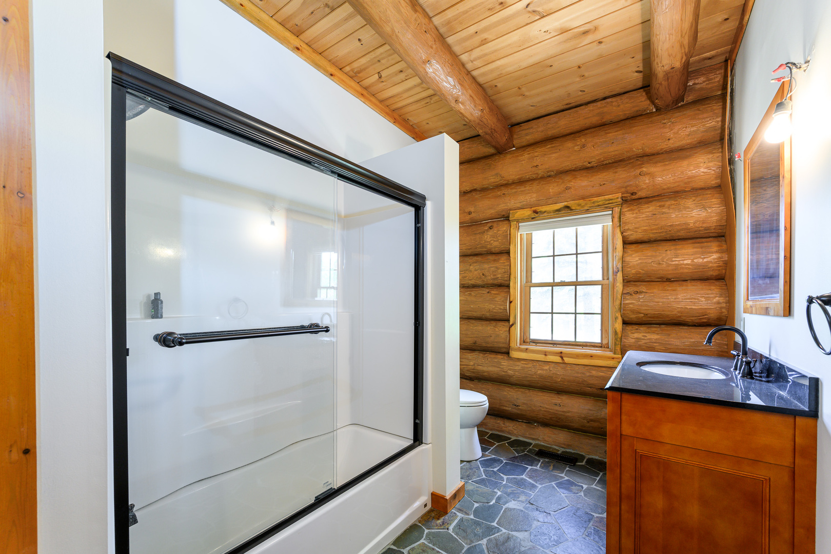 4418 Richmond Road Property Photo 14