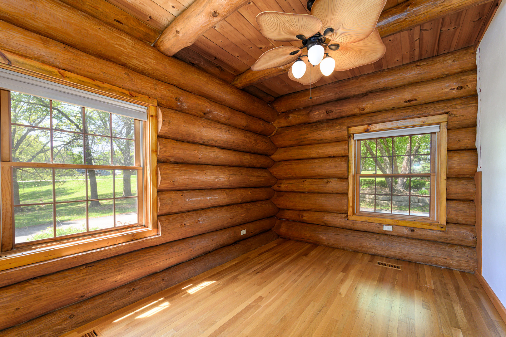 4418 Richmond Road Property Photo 15