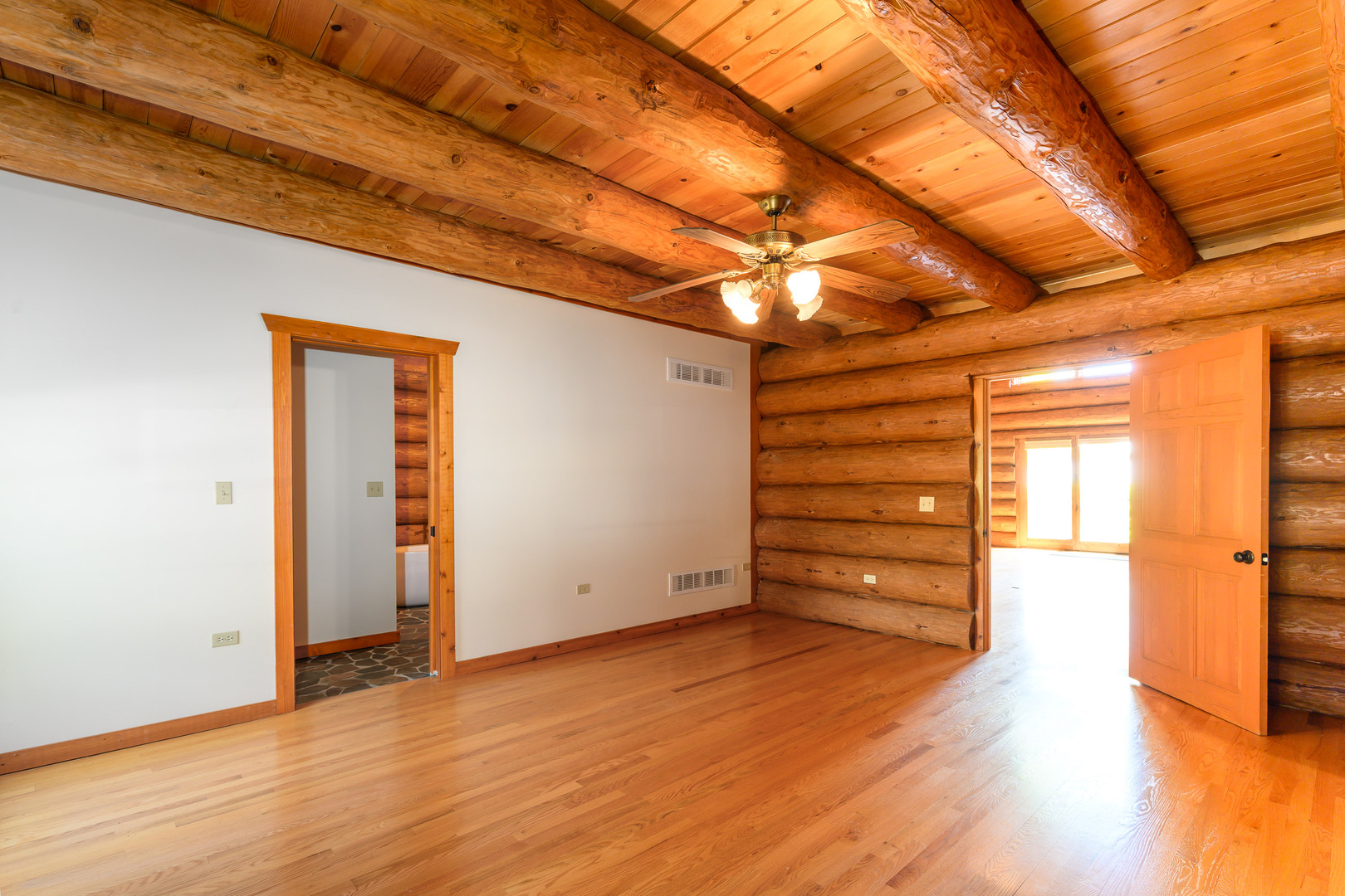 4418 Richmond Road Property Photo 18