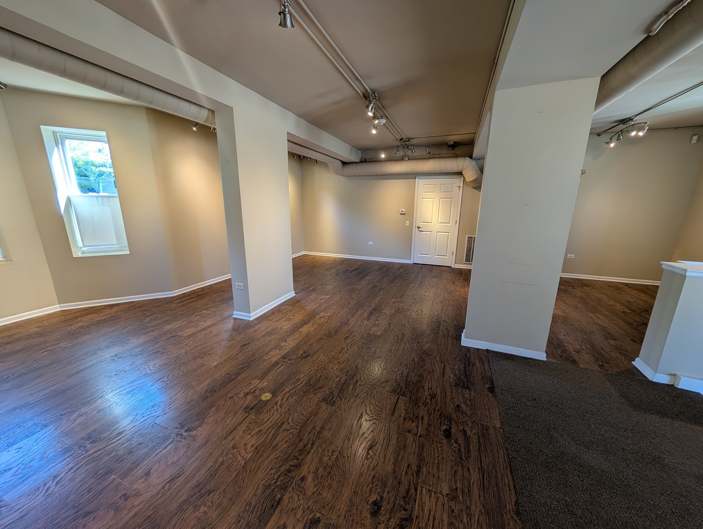 16 S Bothwell Street Property Photo 6