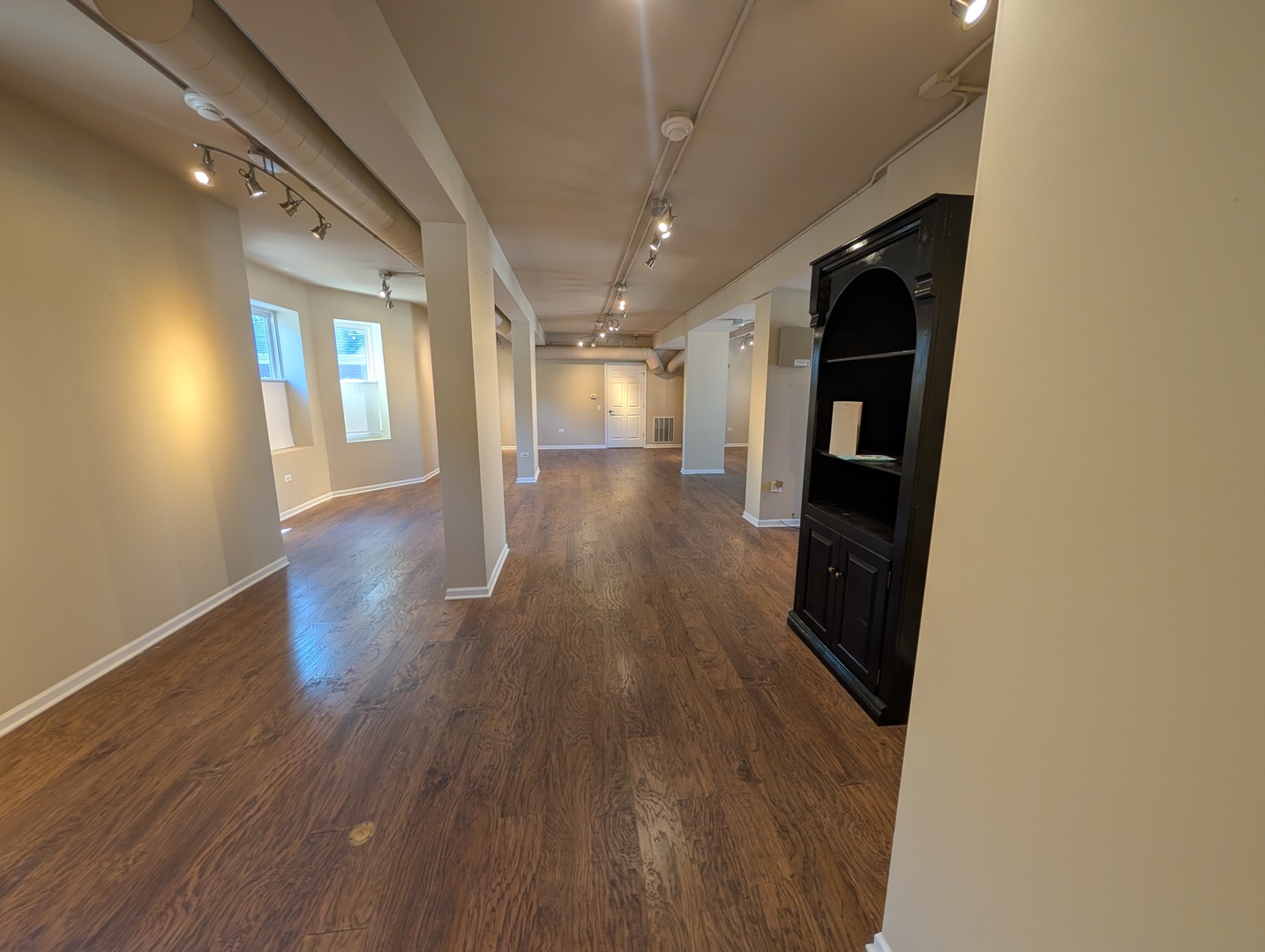 16 S Bothwell Street Property Photo 7