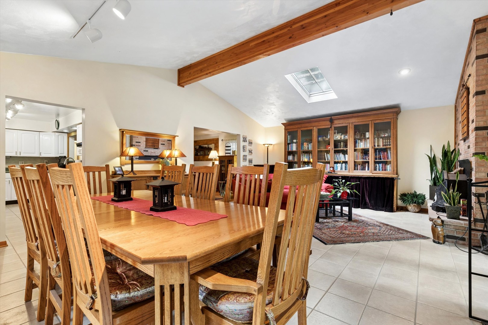 125 N Park Boulevard Property Photo 15