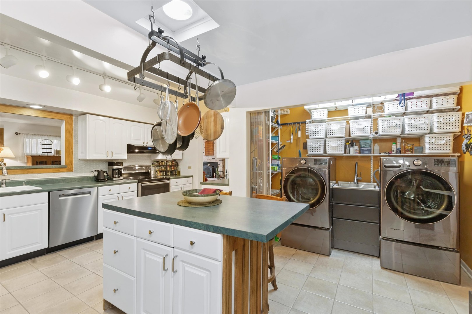 125 N Park Boulevard Property Photo 17
