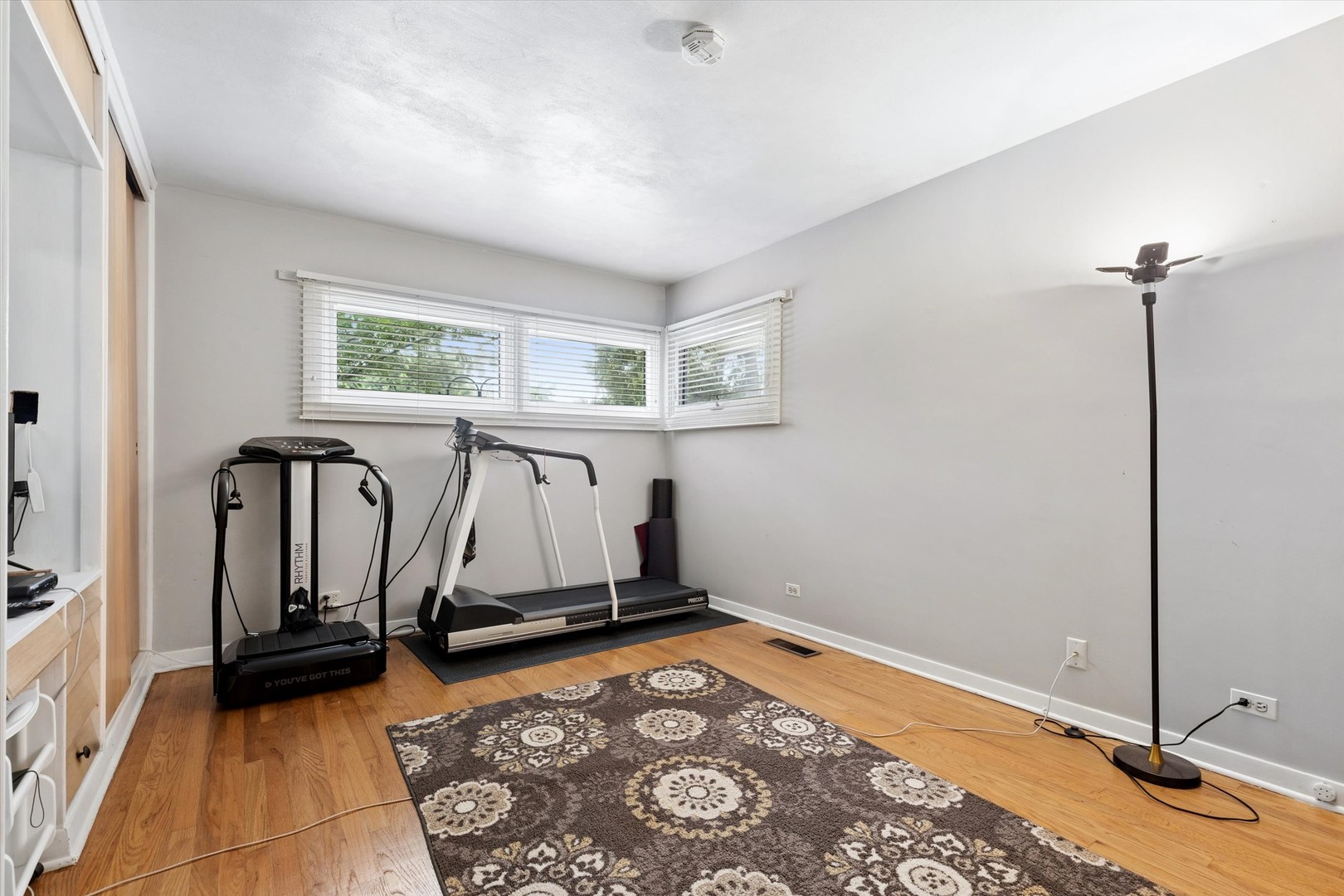 125 N Park Boulevard Property Photo 27