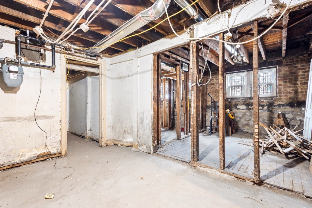 6556 S Woodlawn Avenue Property Photo 15