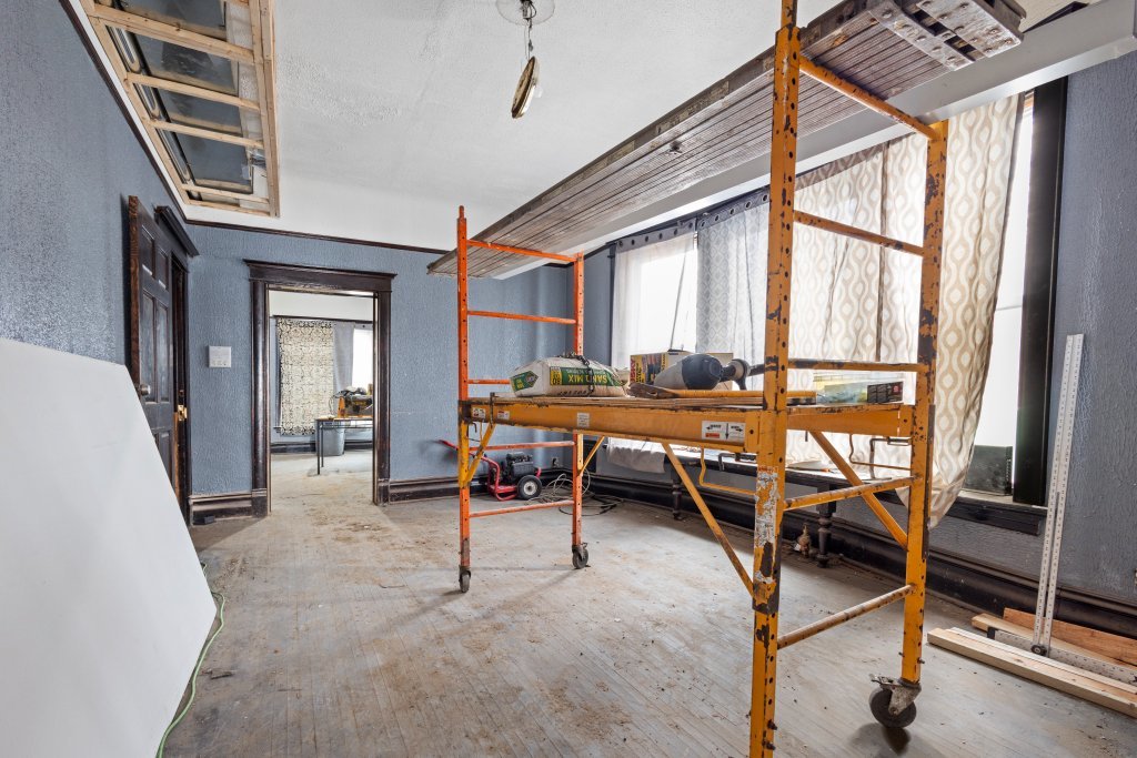6556 S Woodlawn Avenue Property Photo 20