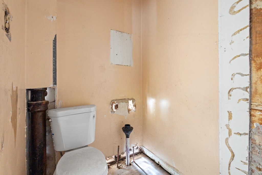 6556 S Woodlawn Avenue Property Photo 24
