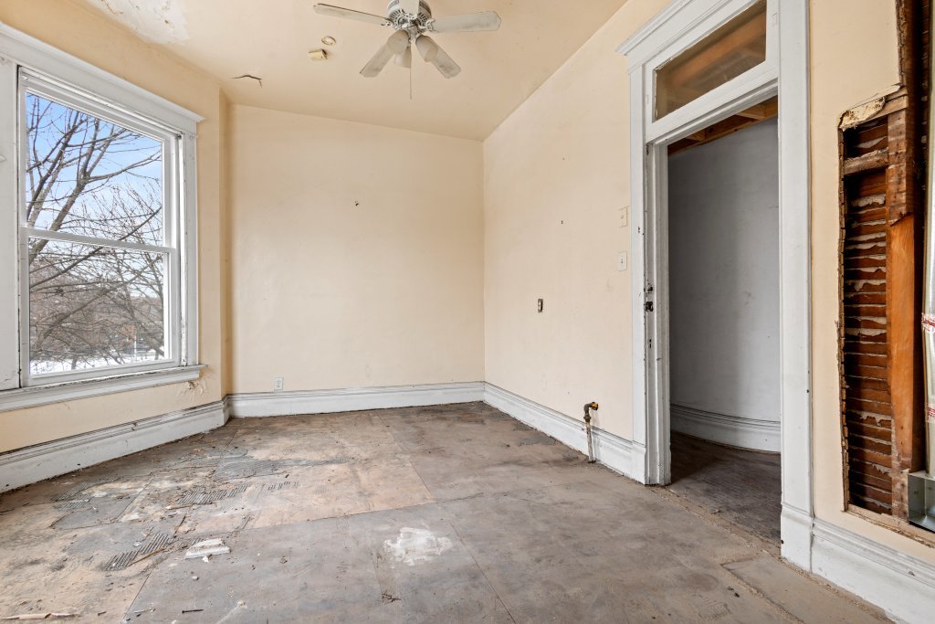 6556 S Woodlawn Avenue Property Photo 39