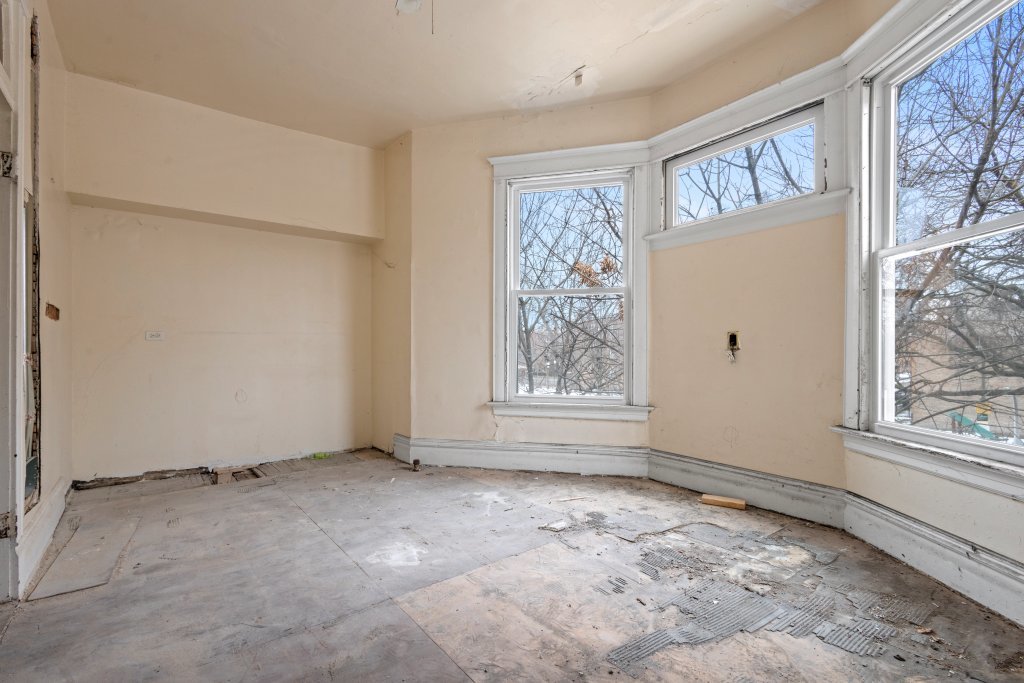 6556 S Woodlawn Avenue Property Photo 40
