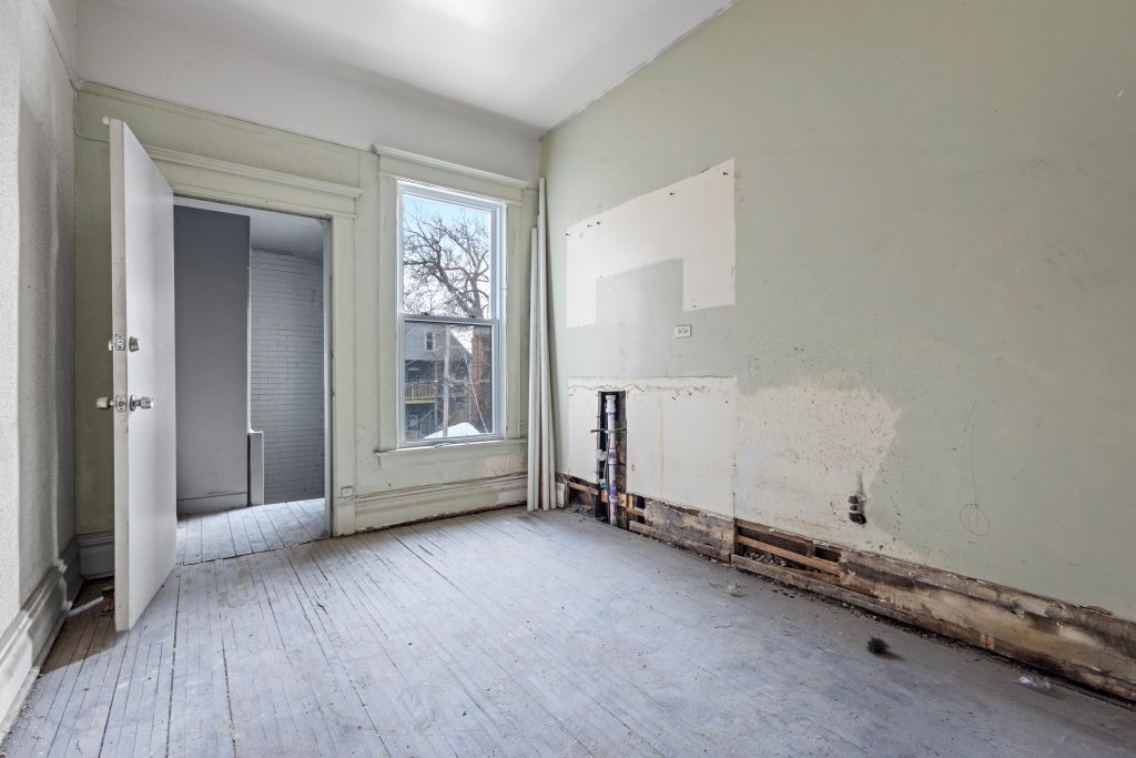 6556 S Woodlawn Avenue Property Photo 46