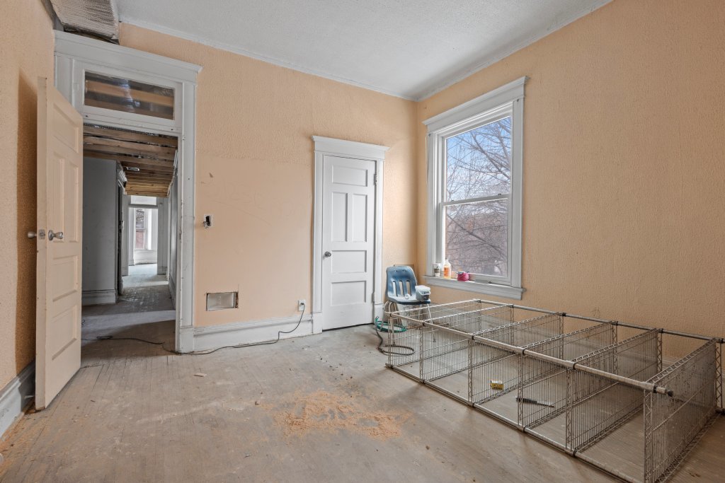 6556 S Woodlawn Avenue Property Photo 48