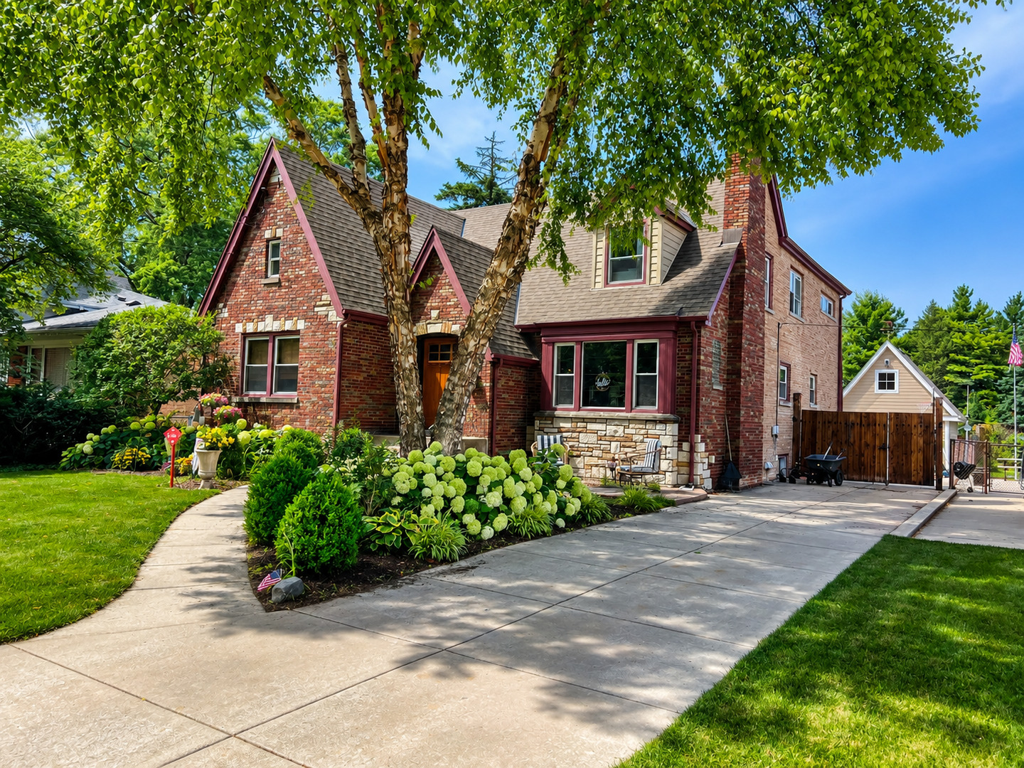 3218 W 97th Street