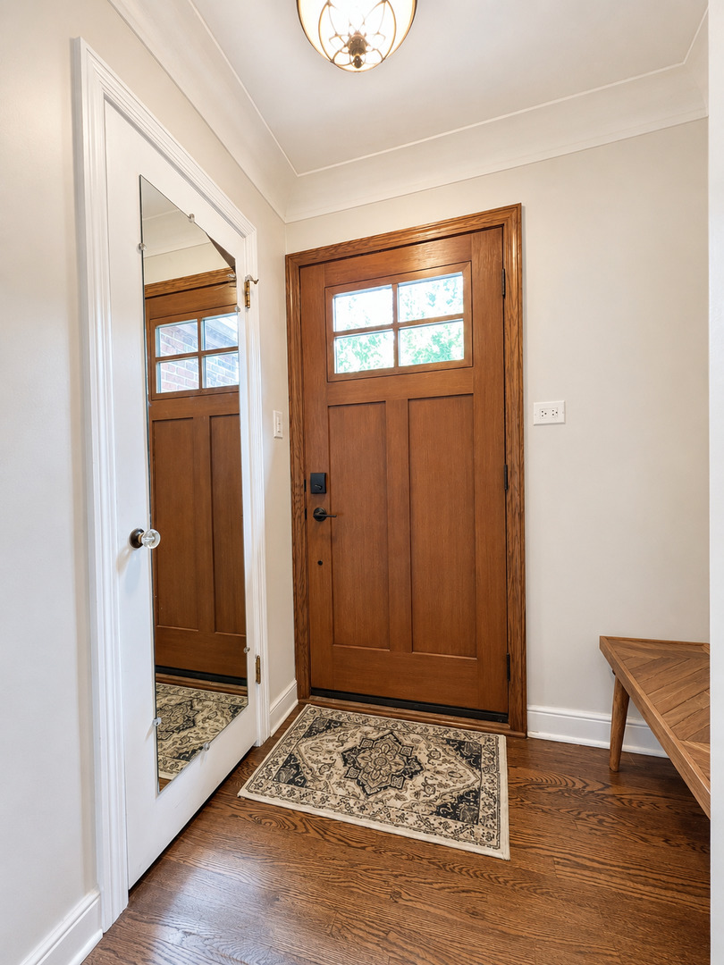 3218 W 97th Street Property Photo 3