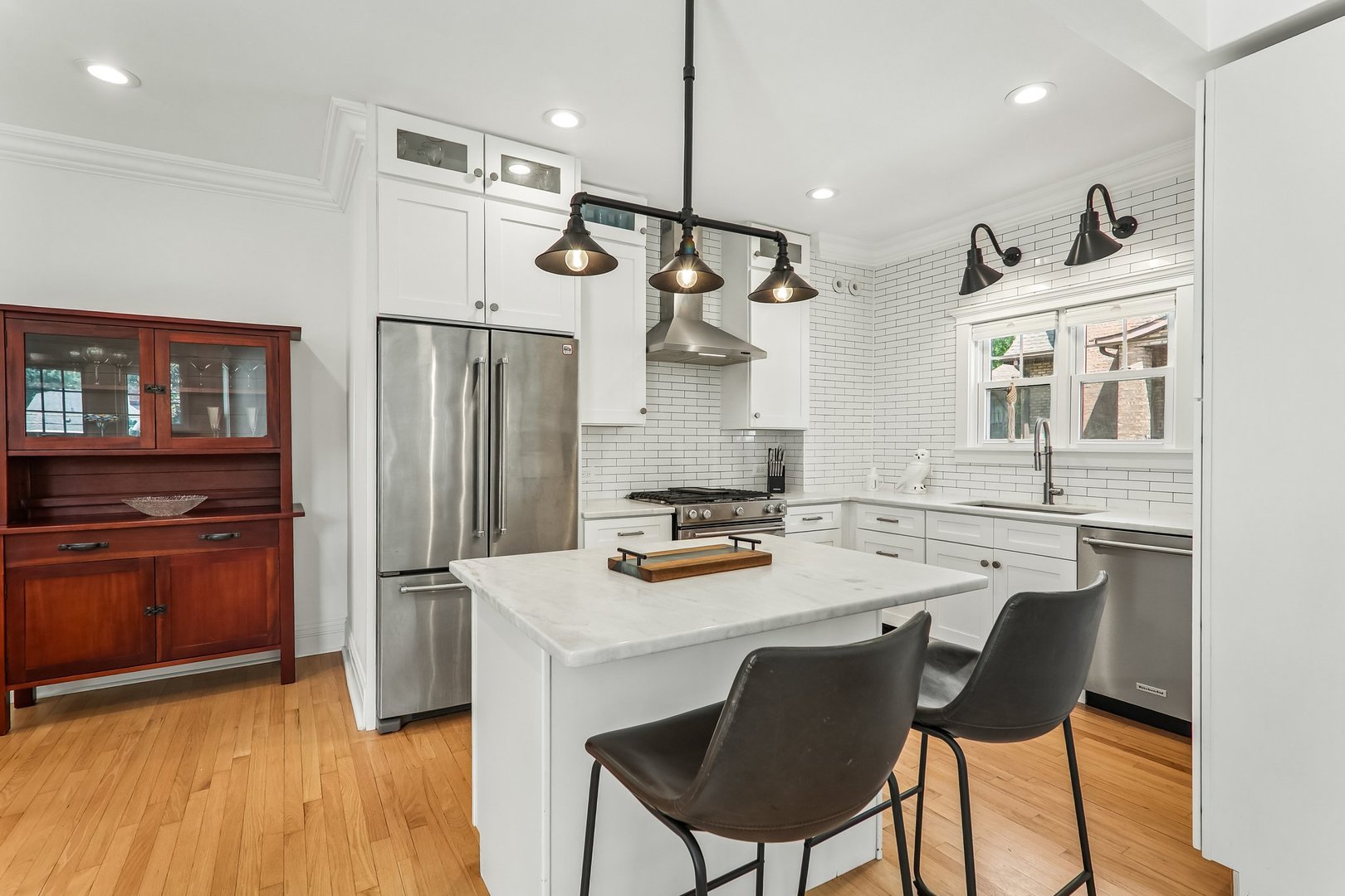 4917 Highland Avenue Property Photo 4