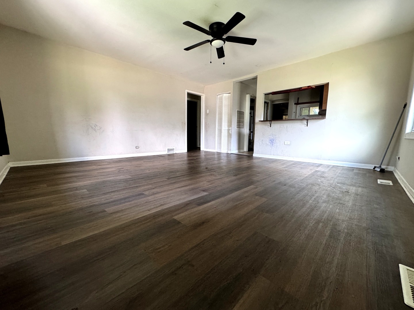 2120 Emerson Avenue Property Photo 3