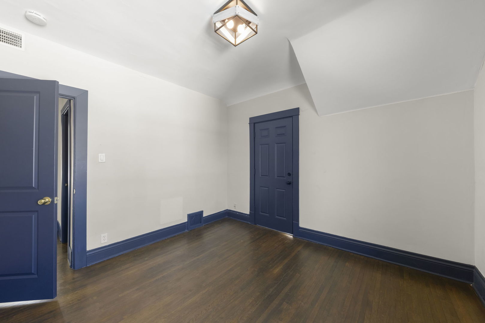 1918 S 9th Avenue Property Photo 15